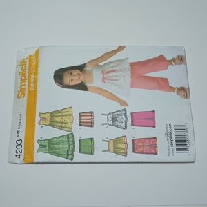 2/$15 Simplicity 4203 easy-to-sew Kids Sewing Pattern 039363297697 ©2006